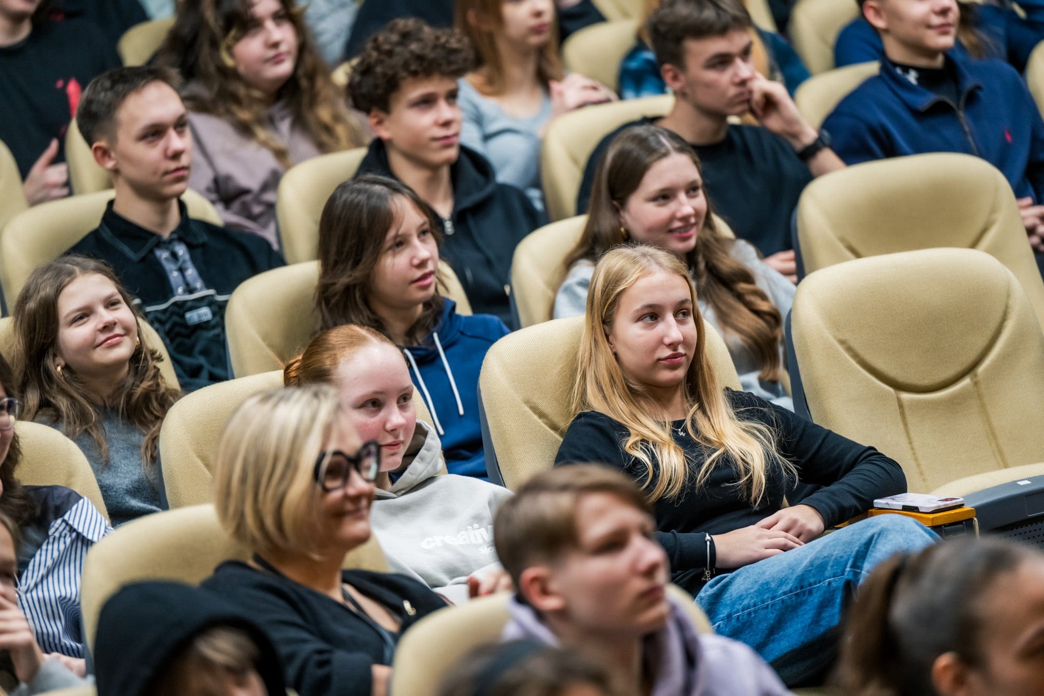 Mokinių konferencija „Revoliucija kuprinėse: naujas kartos žvilgsnis“