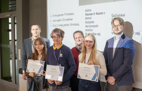 Nacionalinio moksleivių kristalų auginimo konkurso „AUK¡“ finalas