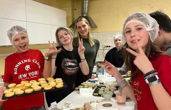 6c šventinė vakaronė