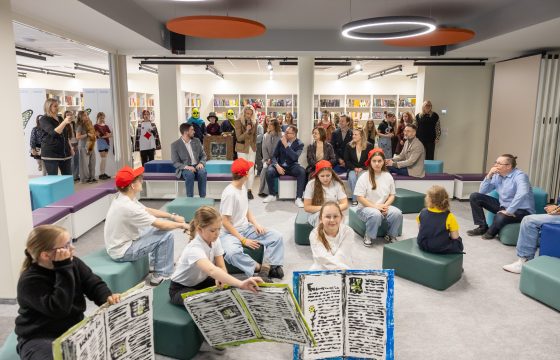 Bibliotekos ir sporto salių atidarymas