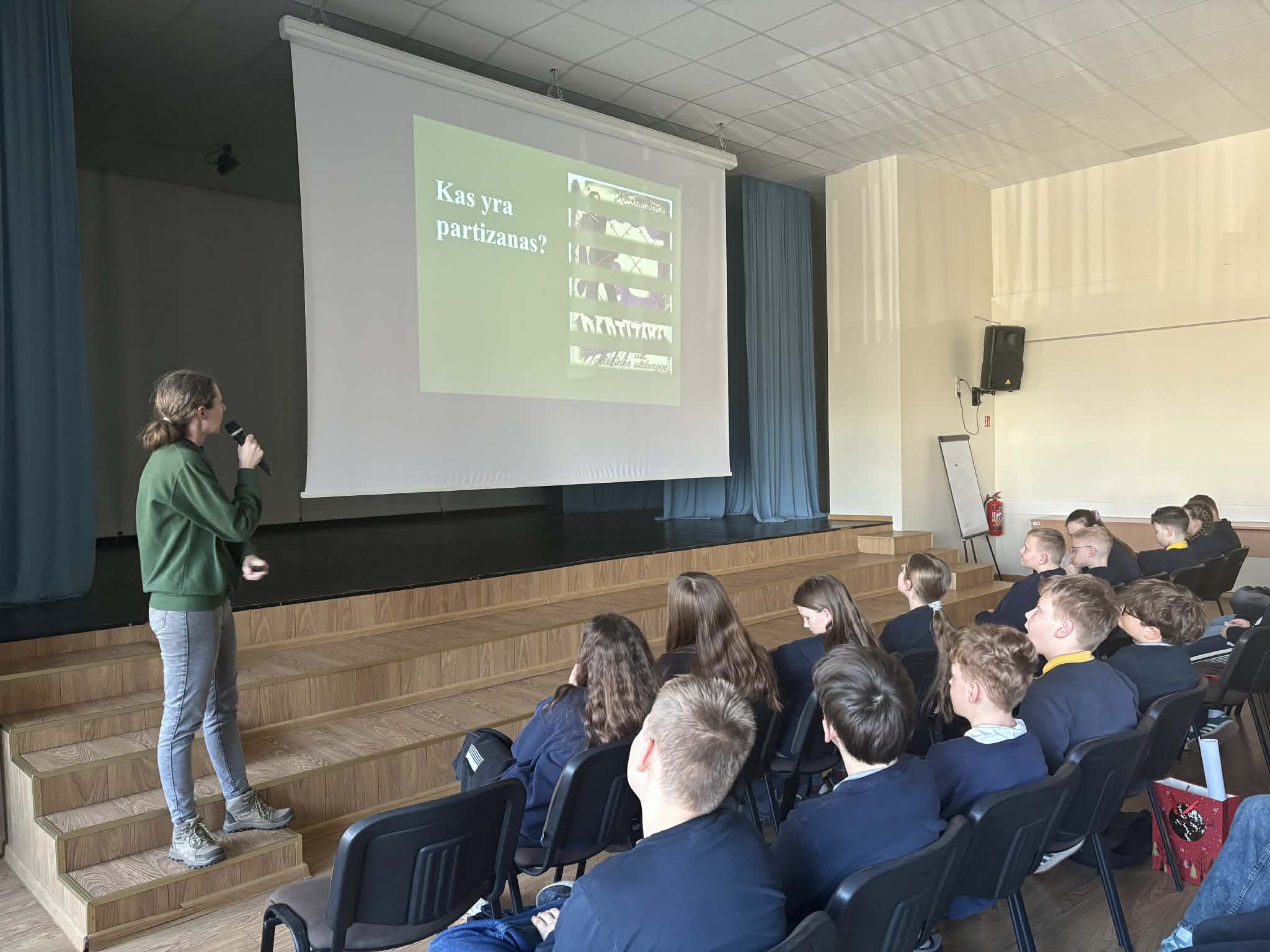 Penktokų susitikimas su partizane, šaule