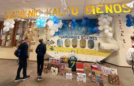 Keliauk per kalbas ir atrask pasaulį!