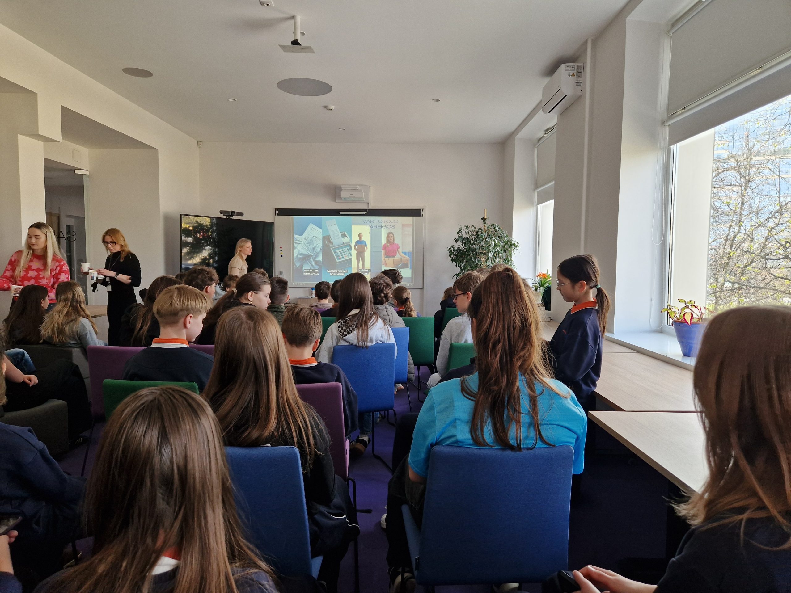 7b nuo Migdolų parko iki VVTAT!