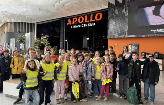 2c ir 3a kelionė į filmą „Arklio Dominyko kelionė į žvaigždes”